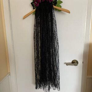 Flowered headband with Veil